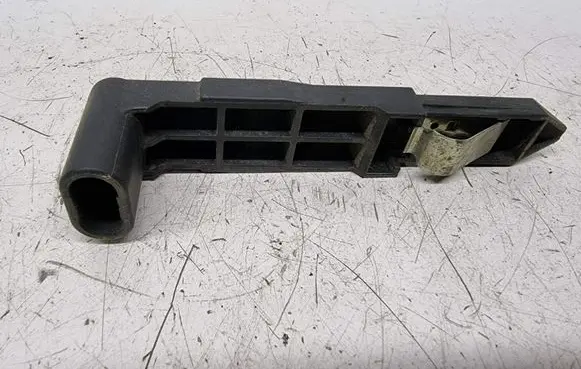Volvo XC60 Headlight/headlamp mounting bracket 30763155 89075546