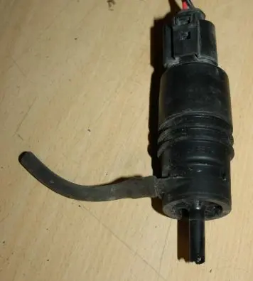 Honda Civic Windscreen/windshield washer pump