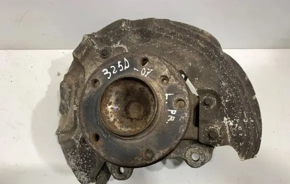 BMW 3 E90 E91 Front wheel hub 31216764443
