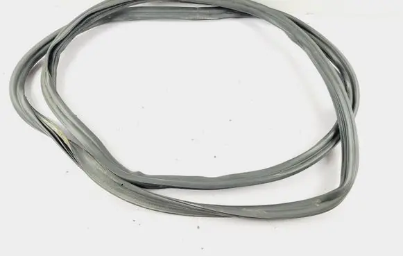 Volkswagen T-Roc Trunk rubber seal (body) 2GA827705B