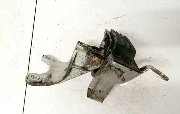 Fiat Doblo Engine mount bracket