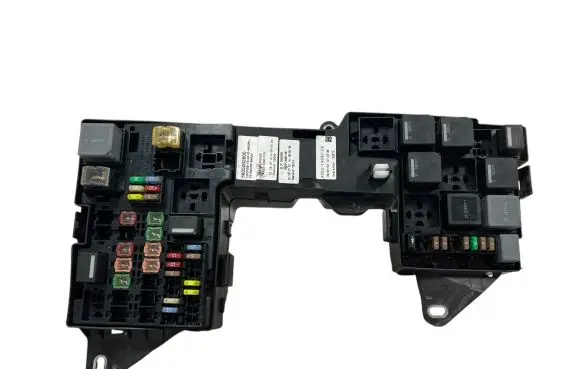 Jaguar XF X250 Fuse module AX2314290KB 5605002800 T2100700164322