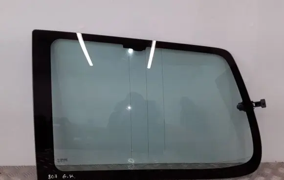 Peugeot 807 Rear side window 43R000929 DOT39AS2M34