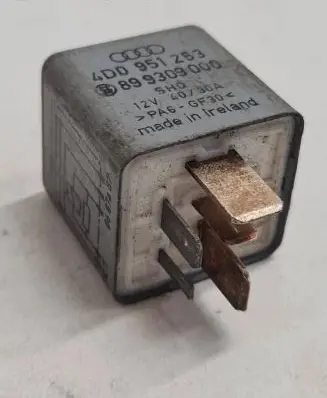 Audi A4 S4 B5 8D Other relay 4D0951253 899309000