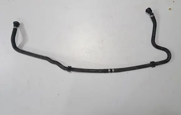 Engine coolant pipe/hose