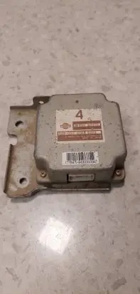 Nissan X-Trail T30 Torque split ecu control unit/module 41650EQ070 17156475 UA68000U06