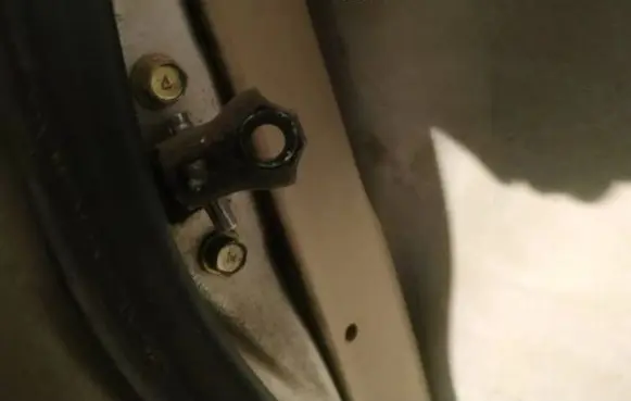 Lexus RX 300 Rear door check strap stopper