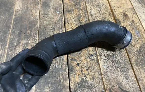 Mercedes-Benz E W211 Intercooler hose/pipe A2115281982 2115281982