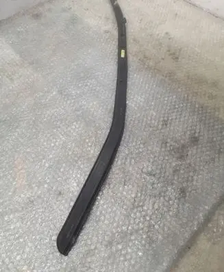 Chevrolet Camaro Front bumper splitter molding 84058355