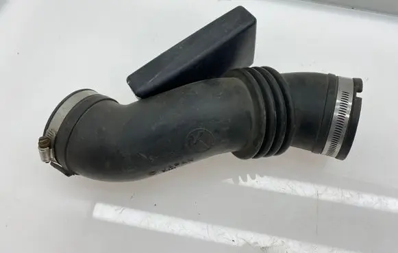 Subaru Legacy Air intake duct part