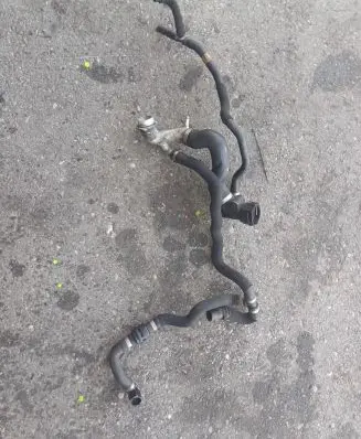 BMW 5 F10 F11 Coolant pipe/hose 7576355