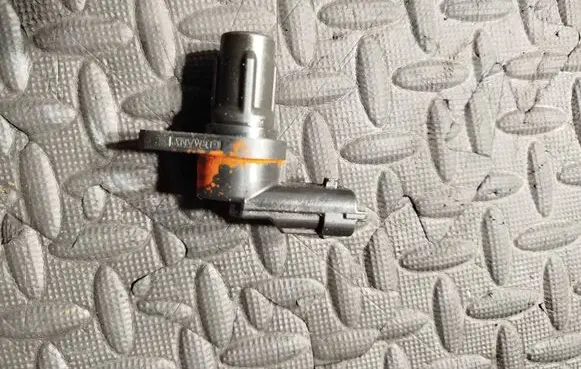 Maserati Ghibli Camshaft position sensor 0232103076