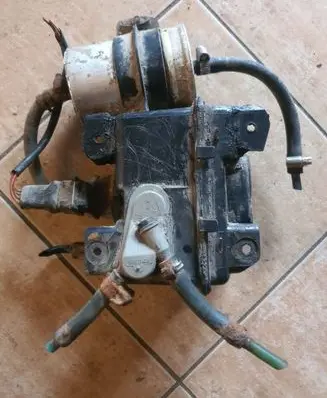 Volkswagen Golf II Fuel injection high pressure pump 165201042A 191201792A