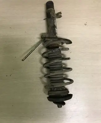 Peugeot 208 Front shock absorber/damper