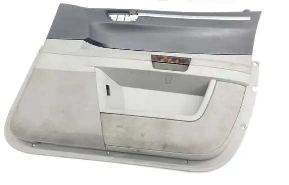 Chrysler 300 - 300C Front door card panel trim