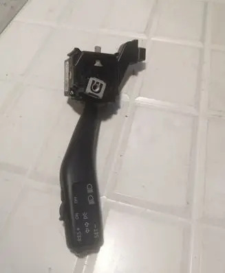 Volkswagen Touran I Indicator stalk 1K0953513A