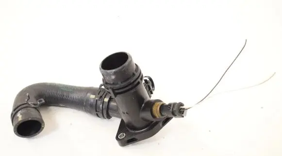BMW 1 F20 F21 Engine coolant pipe/hose 8606278