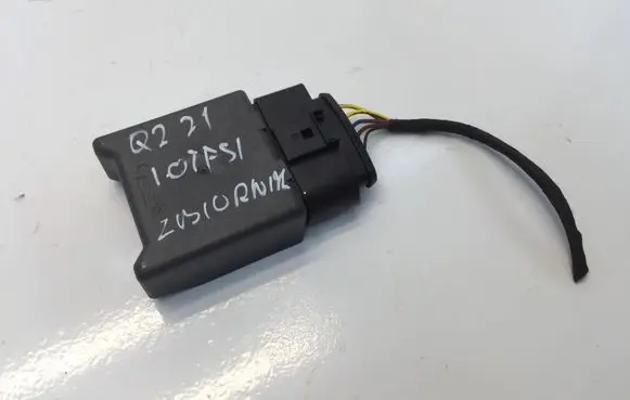 Audi Q2 - Fuel injection pump control unit/module 5Q0906093B