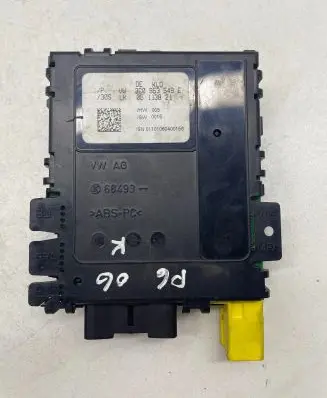 Volkswagen PASSAT B6 Steering angle sensor 05113821 3C0953549E 01101060400156