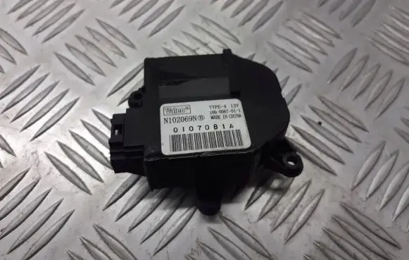 Peugeot 207 A/C air flow flap actuator/motor N102069N