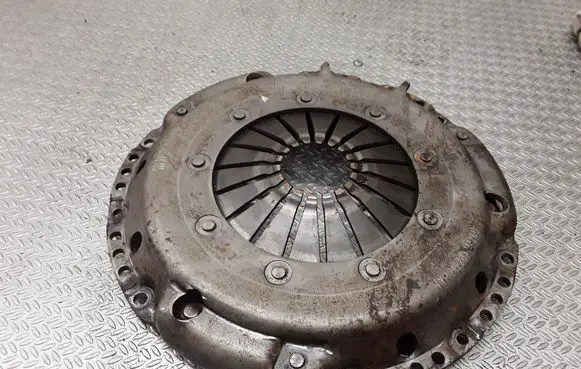 Volkswagen Transporter - Caravelle T4 Pressure plate 3082231031