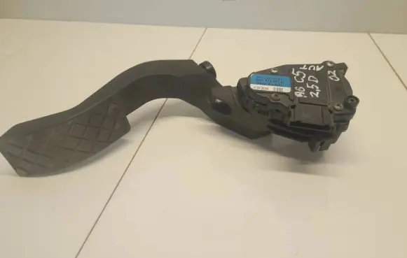 Audi A6 S6 C5 4B Accelerator throttle pedal 8D1723523N 6PV00837602