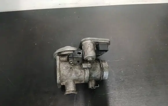 BMW 5 E60 E61 EGR valve 7791480