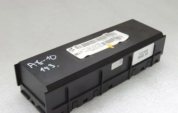 Opel Astra J Air conditioner control unit module 13581132 1822276 13581999