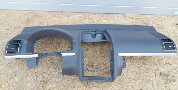 Volkswagen Touran II Dashboard 1T1857067
