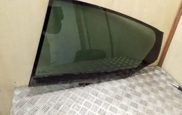 Citroen DS4 Rear door window glass