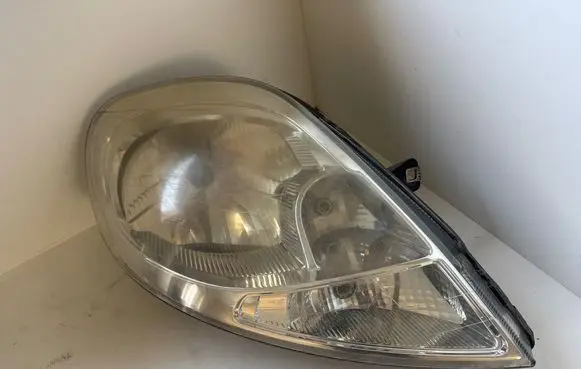 Opel Vivaro Headlight/headlamp 8200701356 93859830 89313980