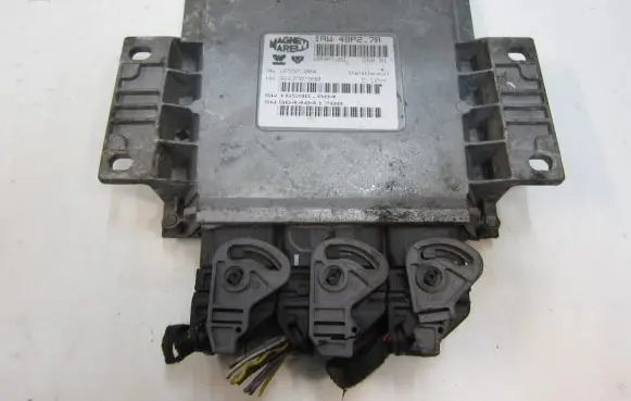 Peugeot 206 Engine control unit/module 9644041780 9643707380