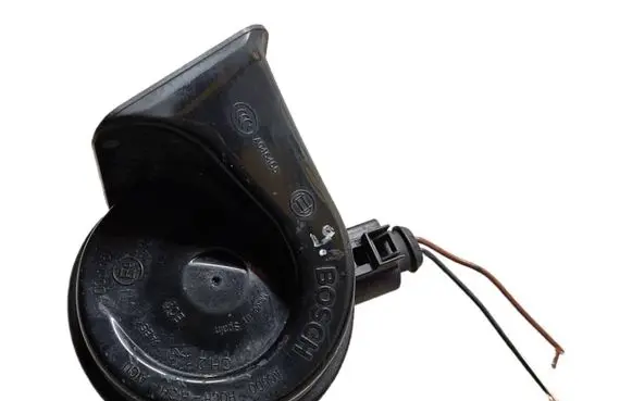 Audi A3 S3 8P Horn signal E93881157