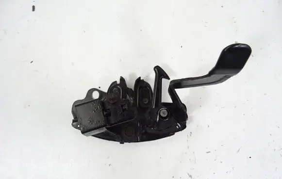 Nissan Juke I F15 Engine bonnet/hood lock/catch