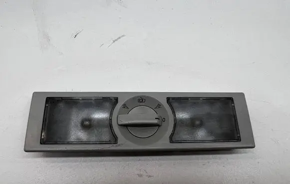 Volkswagen Touran II Rear seat light 6Q0947291B