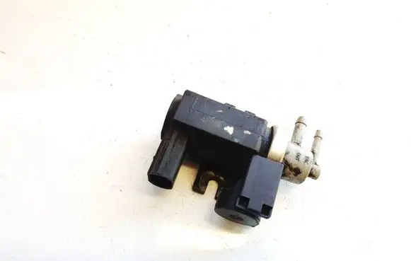 Audi A6 S6 C6 4F Turbo solenoid valve 8e0906622