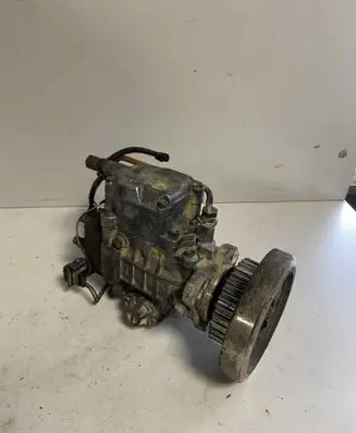 Volvo S70 V70 V70 XC Fuel injection high pressure pump 074130110M 0460415990