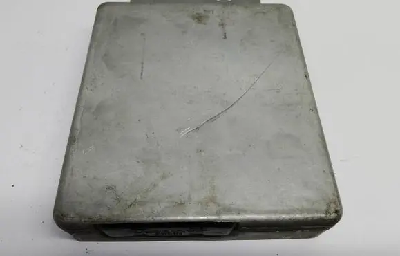 Ford Focus Engine control unit/module 2S4112A650DB