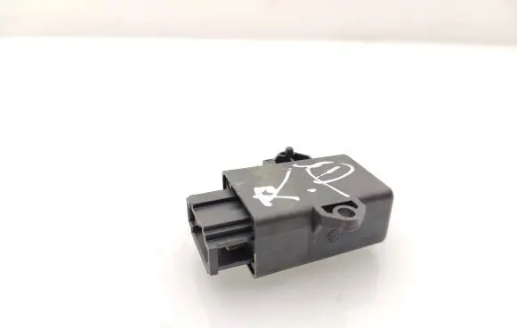 Volkswagen Caddy Seat heating relay 1K0959772