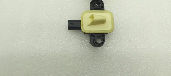 Jeep Grand Cherokee Airbag deployment crash/impact sensor A1668210351 56054084AA
