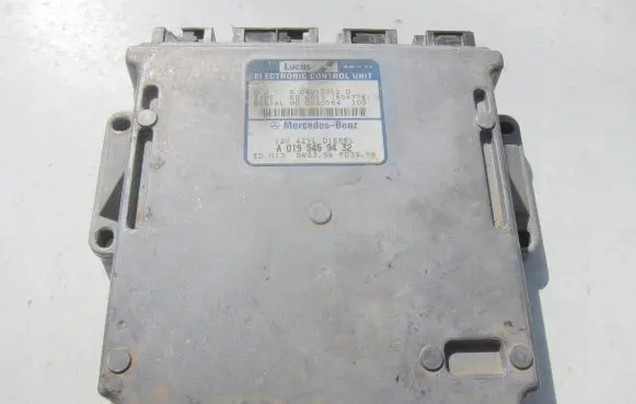 Mercedes-Benz E W210 Engine control unit/module A0195459432