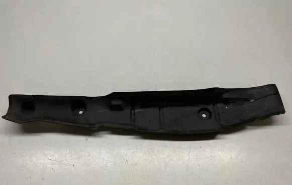 Audi A5 Fender end trim 8W6821112