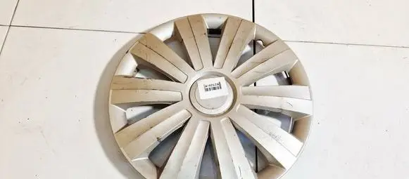 Peugeot 406 R16 wheel hub/cap/trim 