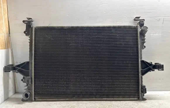 Volvo V70 Coolant radiator