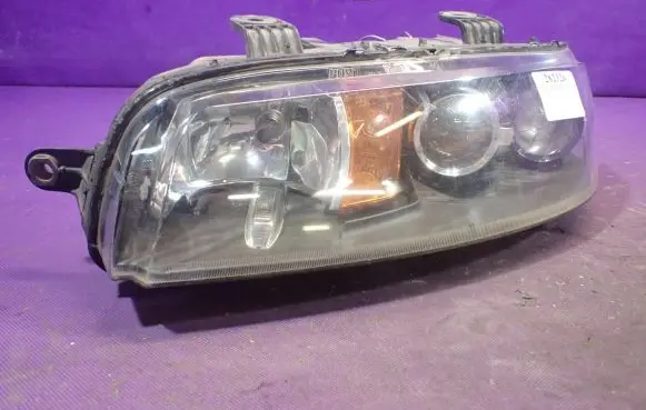 Fiat Punto (188) Headlight/headlamp 89100449