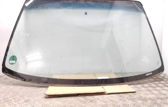 Ford Maverick Front windscreen/windshield window DOT459AS1M848 43R011566