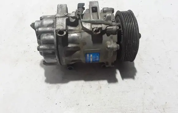 Volvo V50 Air conditioning (A/C) compressor (pump) 31291881