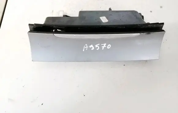 Volkswagen PASSAT B6 Car ashtray 3c0863284