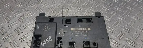 Mercedes-Benz CLK A209 C209 Door control unit/module 2098202026