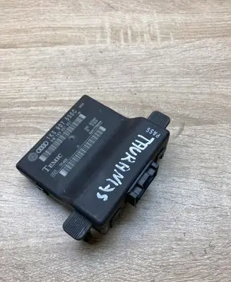 Volkswagen Touran I Gateway control module 1K0907530C 1K0907951